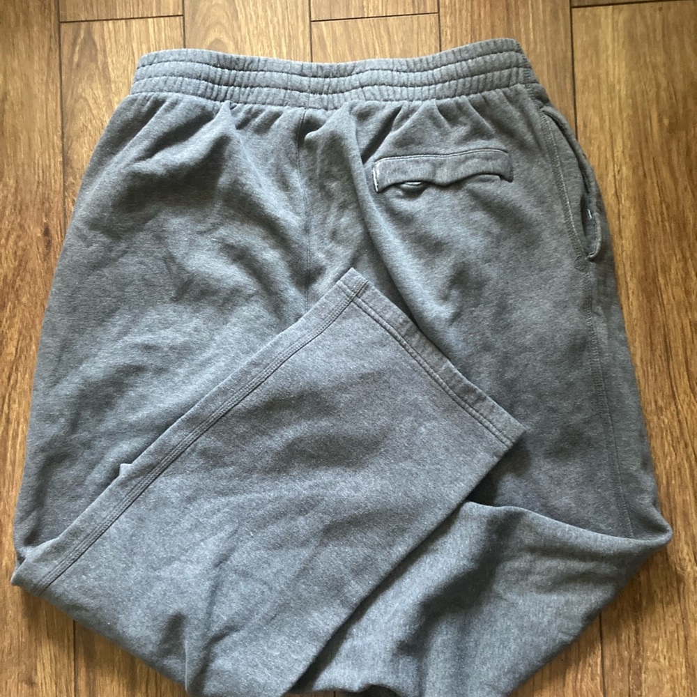 Nike Heather Gray Joggers - Picture 4 of 5